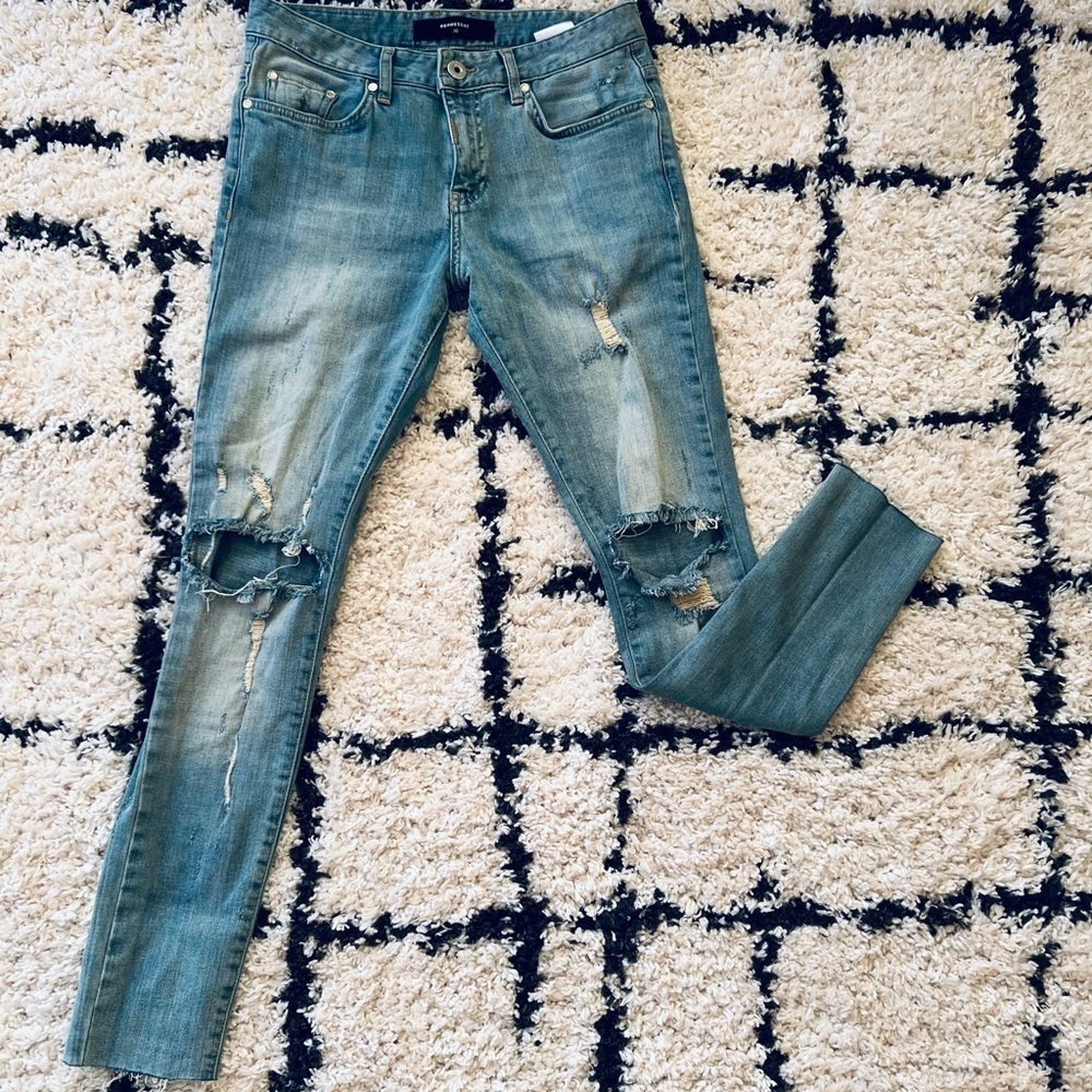 Represent Essential Jeans Size 30